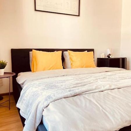 Spacious,Stylish And Comfortable 2 Room Apartment With Million Dollar View Warsaw Ngoại thất bức ảnh
