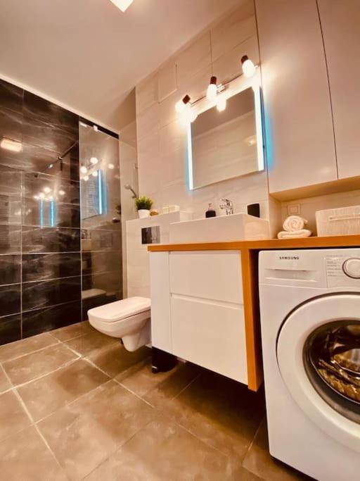 Spacious,Stylish And Comfortable 2 Room Apartment With Million Dollar View Warsaw Ngoại thất bức ảnh