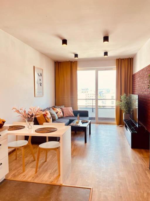 Spacious,Stylish And Comfortable 2 Room Apartment With Million Dollar View Warsaw Ngoại thất bức ảnh